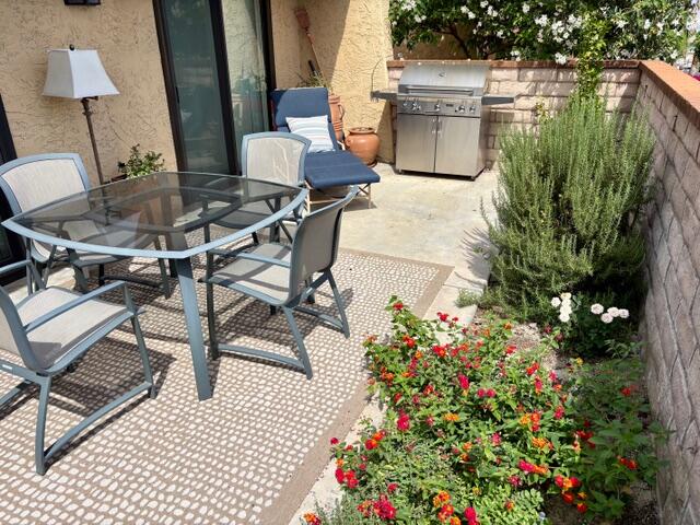 48245 Racquet Lane Palm Desert, CA 92260 - Photo 6 of 23 IMG_1043 2
