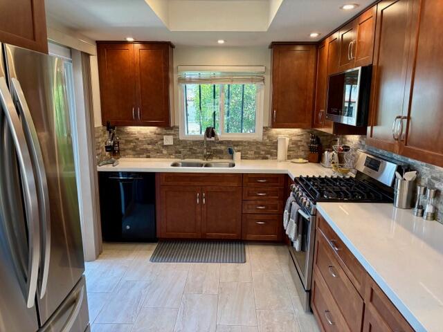 48245 Racquet Lane Palm Desert, CA 92260 - Photo 10 of 23 IMG_1080