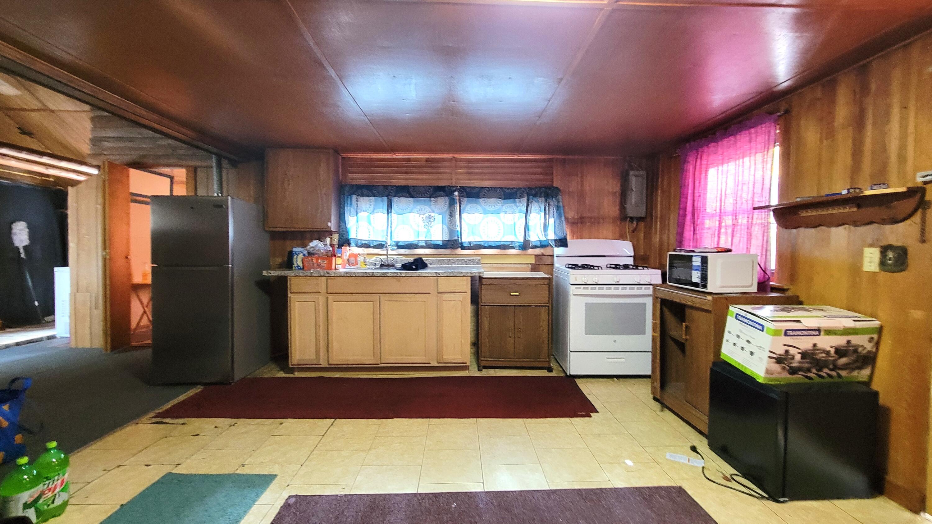 25 Moose Hl Road Ellsworth, ME 04605 - Photo 2 of 19 kitchen
