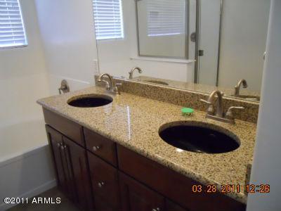 17380 West Red Bird Road Surprise, AZ 85387 - Photo 14 of 24 x