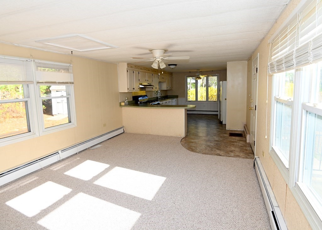 37 Longboat Road Wareham, MA 02576 - Photo 3 of 18 Gallery Image 3