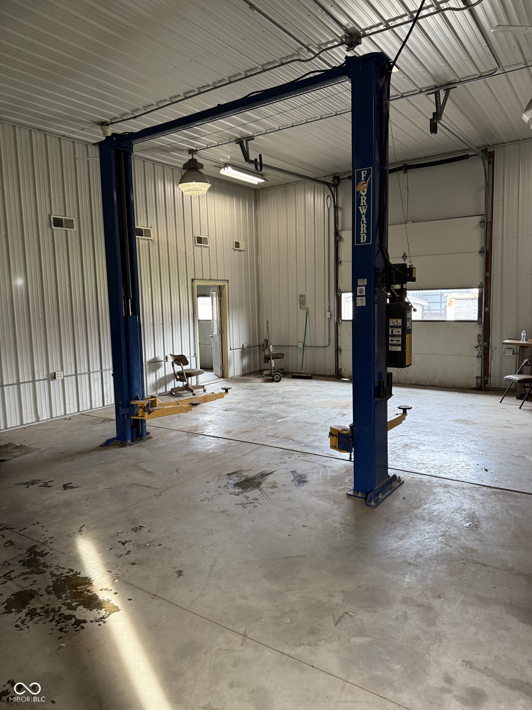 9512 Brookville Road Indianapolis, IN 46239 - Photo 13 of 21