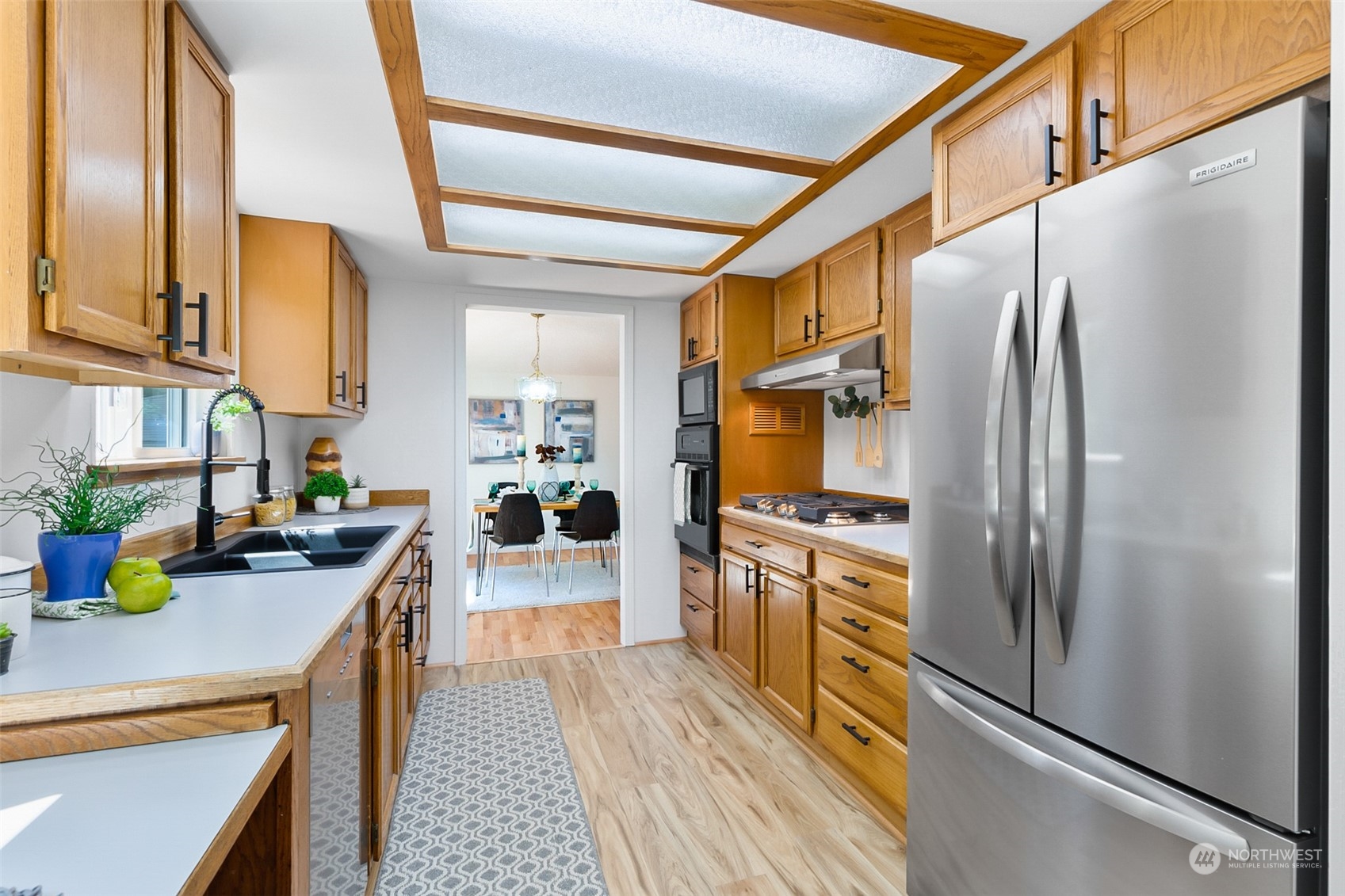 7618 191st Street Southwest Edmonds, WA 98026 - Photo 17 of 40 Gallery Image 17