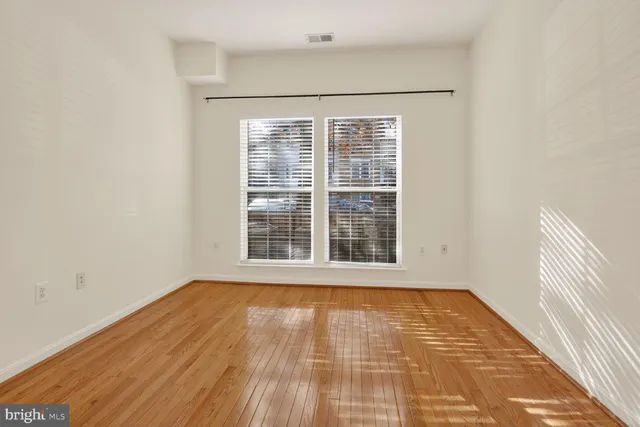 $2,300 | 4142 Fountainside Lane, Unit 104, Fairfax, VA 22030