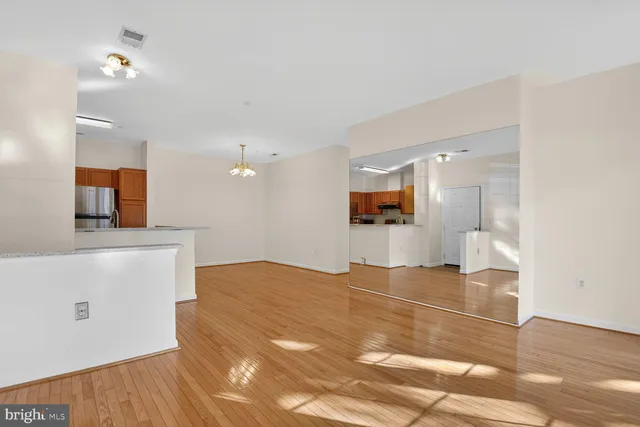 $2,300 | 4142 Fountainside Lane, Unit 104, Fairfax, VA 22030