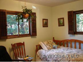 38 Camelfield Road Weaverville, NC 28787 - Photo 6 of 11 Gallery Image 6