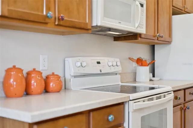 $320,000 | 513 Heron Point Way, Deland, FL 32724