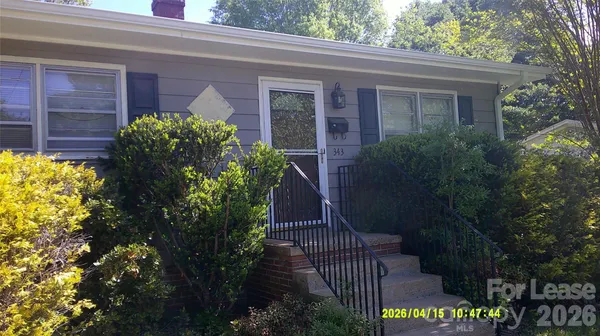 $1,200 | 343 19th Avenue Northeast, Hickory, NC 28601