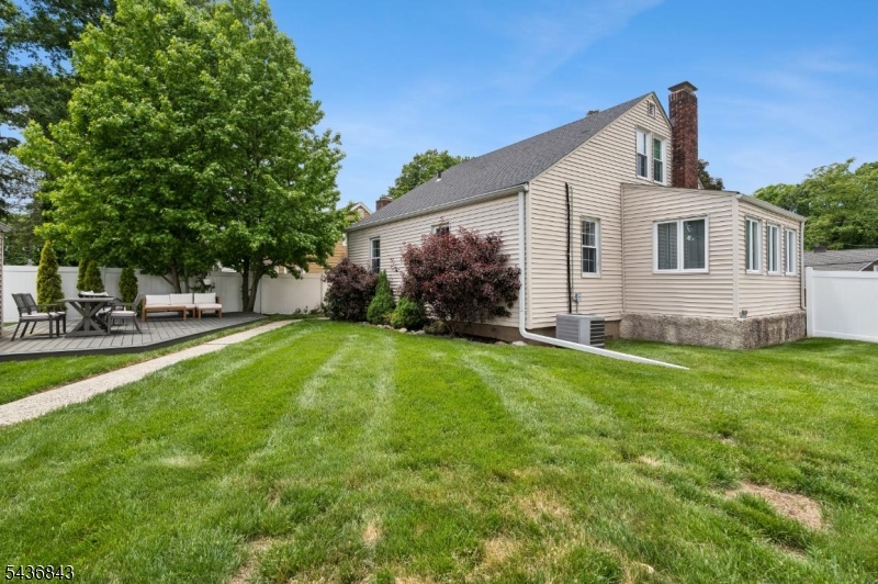 341 Huntington Road Union, NJ 07083 - Photo 20 of 22