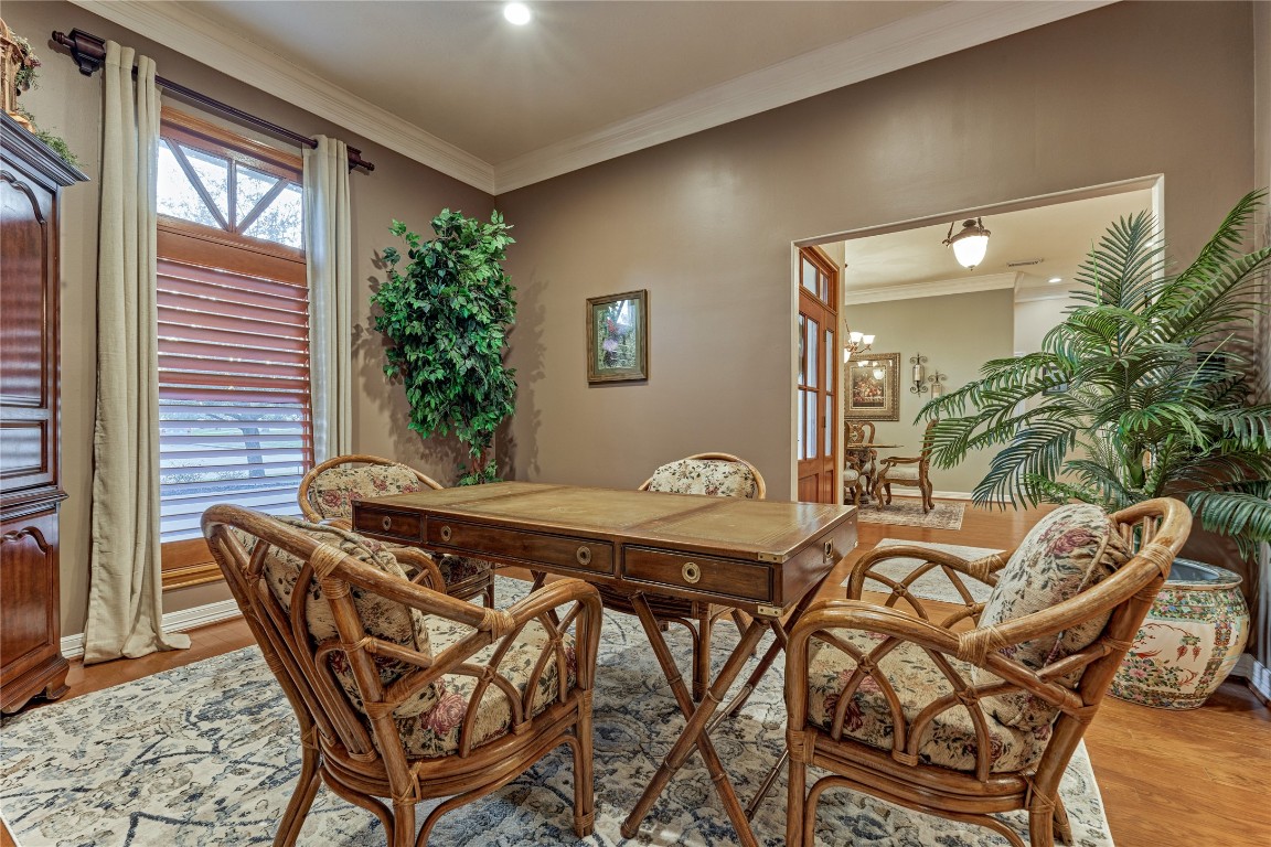 27 Bent Tree Lane Montgomery, TX 77356 - Photo 12 of 50 This versatile room serves as a home office/study, though the current owners are enjoying it as an additional dining space.