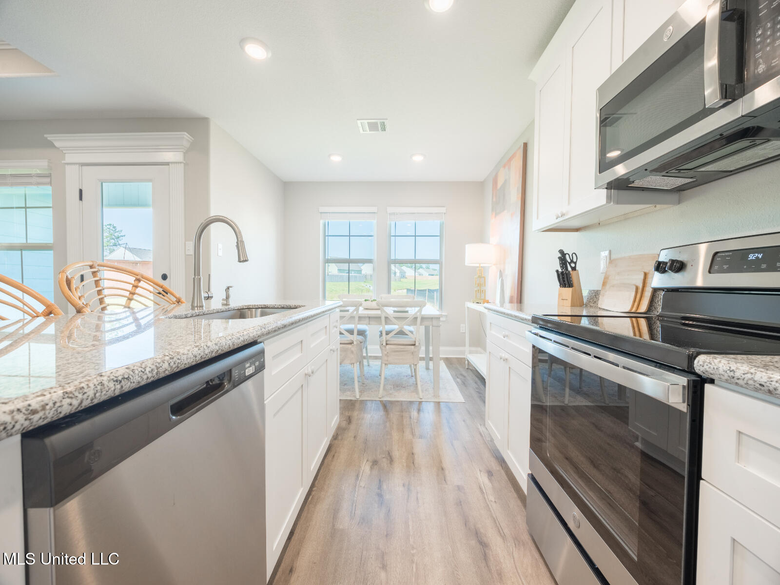 7989 Buttonbush Road Biloxi, MS 39532 - Photo 3 of 17 Opal_C143_Kitchen3