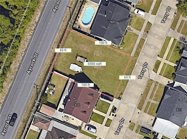 $72,000 | 824 Terry Drive, Arabi, LA 70032