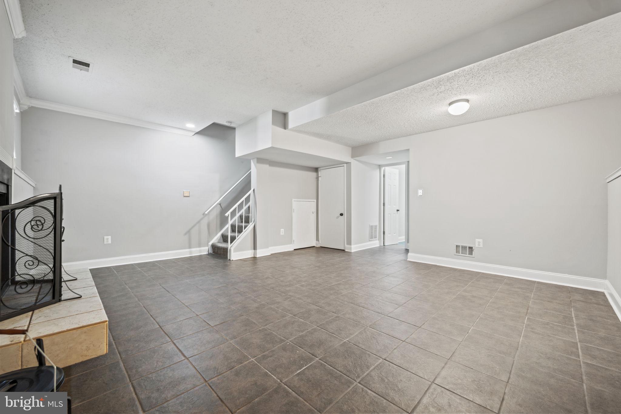 2362 Hunters Square Court Reston, VA 20191 - Photo 27 of 42