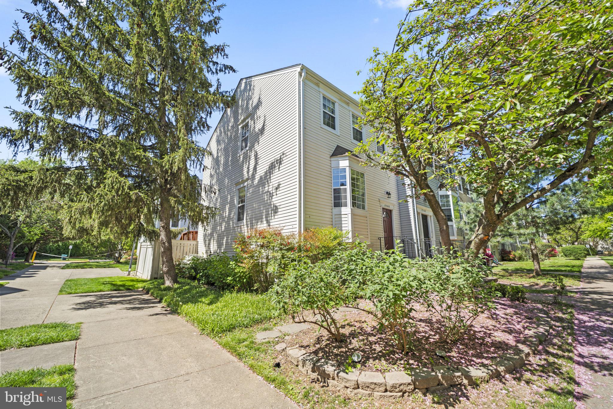 2362 Hunters Square Court Reston, VA 20191 - Photo 36 of 42