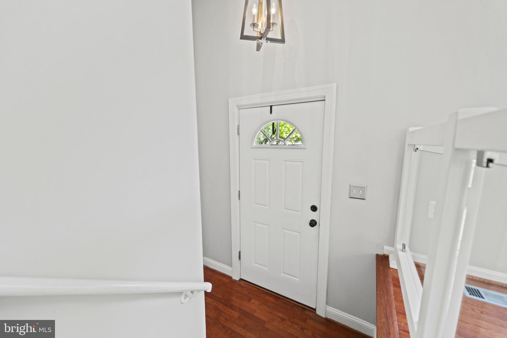 2362 Hunters Square Court Reston, VA 20191 - Photo 6 of 42