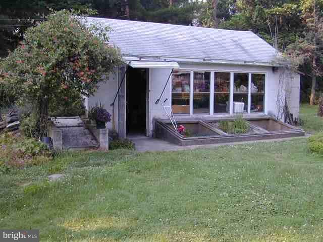 2606 Neagle Road Middletown, PA 17057 - Photo 3 of 3 Gallery Image 3