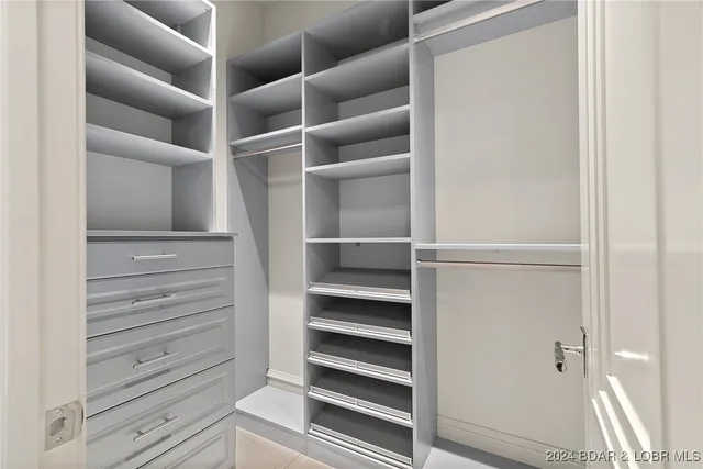 $4,600,000 | 166 Captiva Drive, Unit 10B, Sunrise Beach, MO 65079