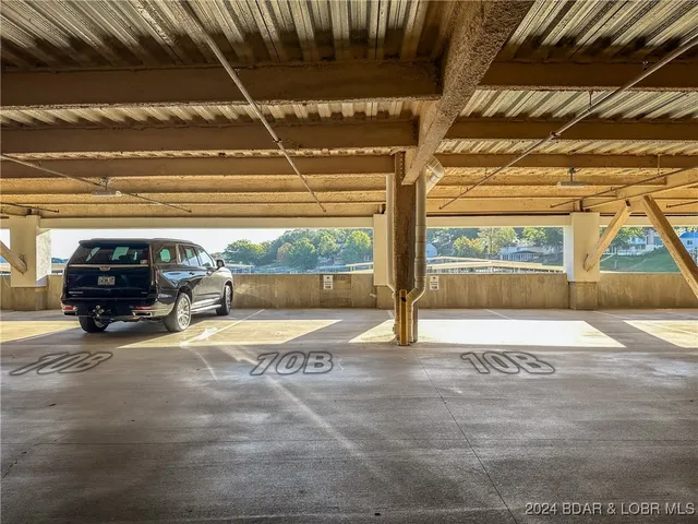 $4,600,000 | 166 Captiva Drive, Unit 10B, Sunrise Beach, MO 65079