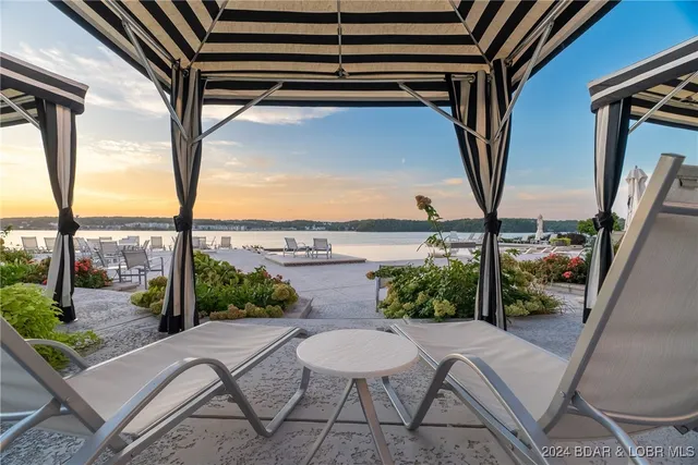 $4,600,000 | 166 Captiva Drive, Unit 10B, Sunrise Beach, MO 65079