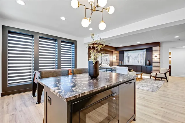 $844,900 | 25126 West 98th Place, Lenexa, KS 66227