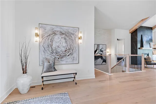 $844,900 | 25126 West 98th Place, Lenexa, KS 66227