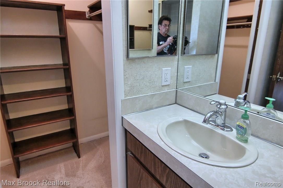 31015 Rivers Edge Court Franklin, MI 48025 - Photo 16 of 31 Master_Bathroom.jpg