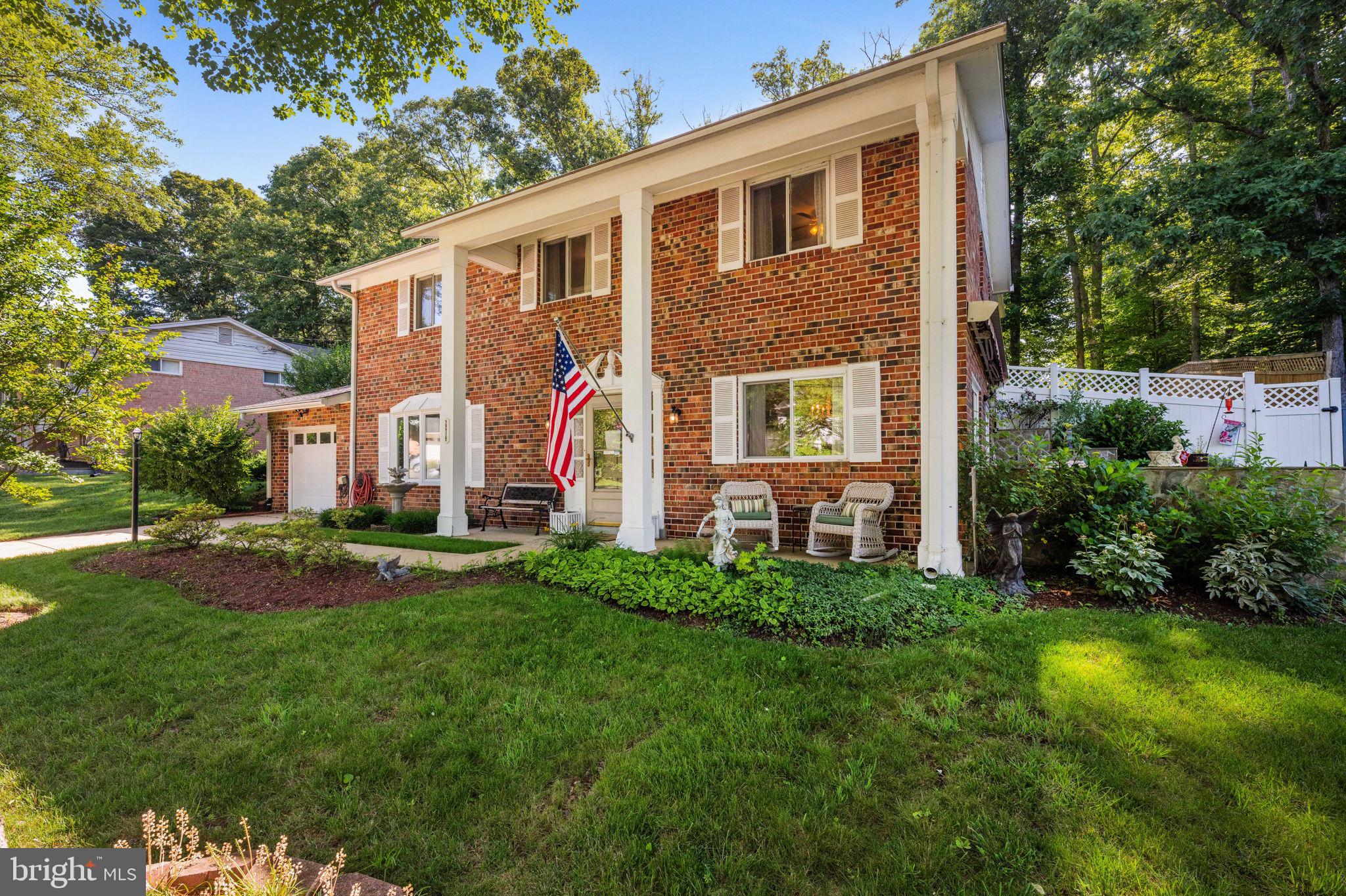 6813 Landor Lane Springfield, VA 22152 - Photo 6 of 60