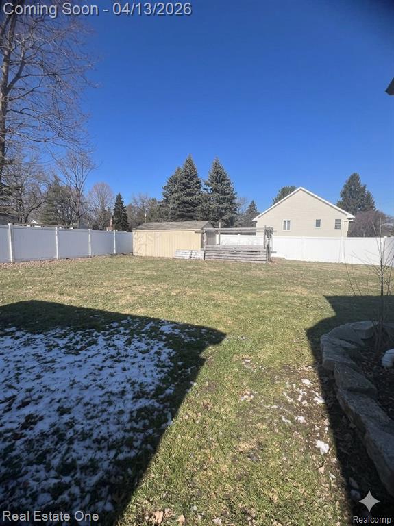 664 John R Road Rochester Hills, MI 48307 - Photo 3 of 4 Gallery Image 3