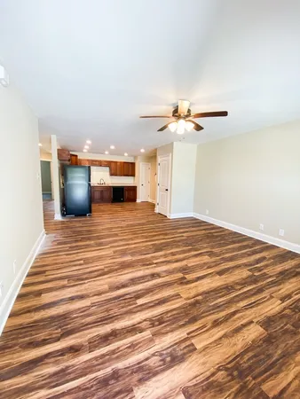 $1,100 | 102 Meadow Lane, Unit C, Oak Grove, KY 42262