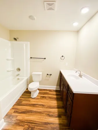 $1,100 | 102 Meadow Lane, Unit C, Oak Grove, KY 42262