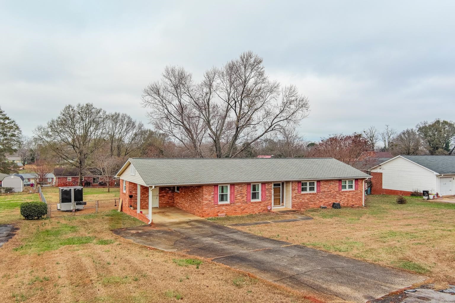 9 Merrimon Avenue Boiling Springs, SC 29316 - Photo 2 of 37