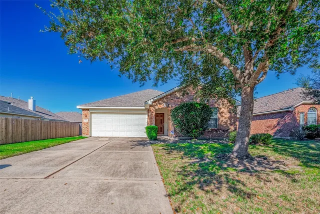 $2,200 | 2919 Texas Trail Lane, Manvel, TX 77578