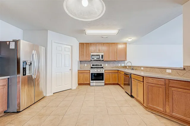 $2,200 | 2919 Texas Trail Lane, Manvel, TX 77578