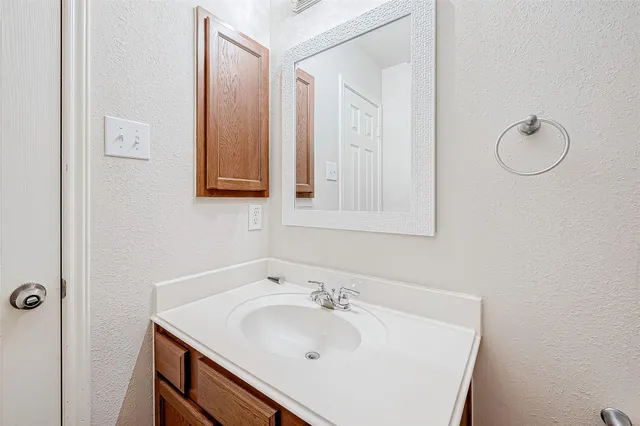 $2,200 | 2919 Texas Trail Lane, Manvel, TX 77578