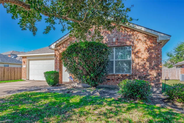 $2,200 | 2919 Texas Trail Lane, Manvel, TX 77578