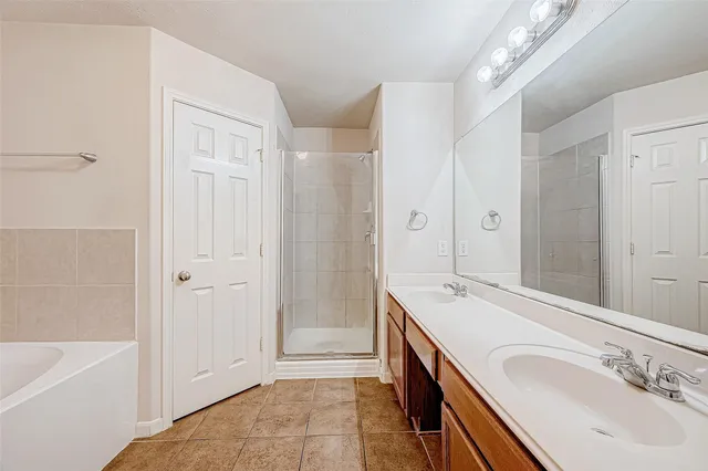 $2,200 | 2919 Texas Trail Lane, Manvel, TX 77578