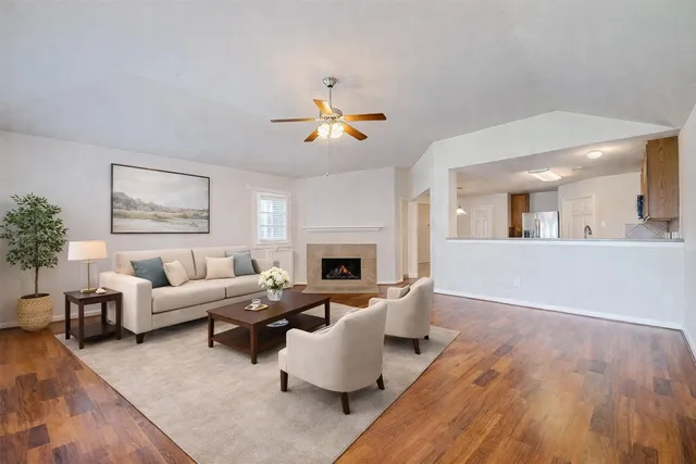 $2,200 | 2919 Texas Trail Lane, Manvel, TX 77578