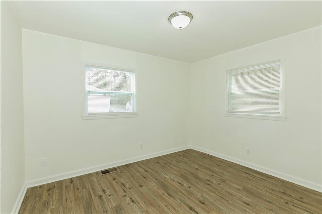 363 Argus Circle Northwest Atlanta, GA 30331 - Photo 3 of 14