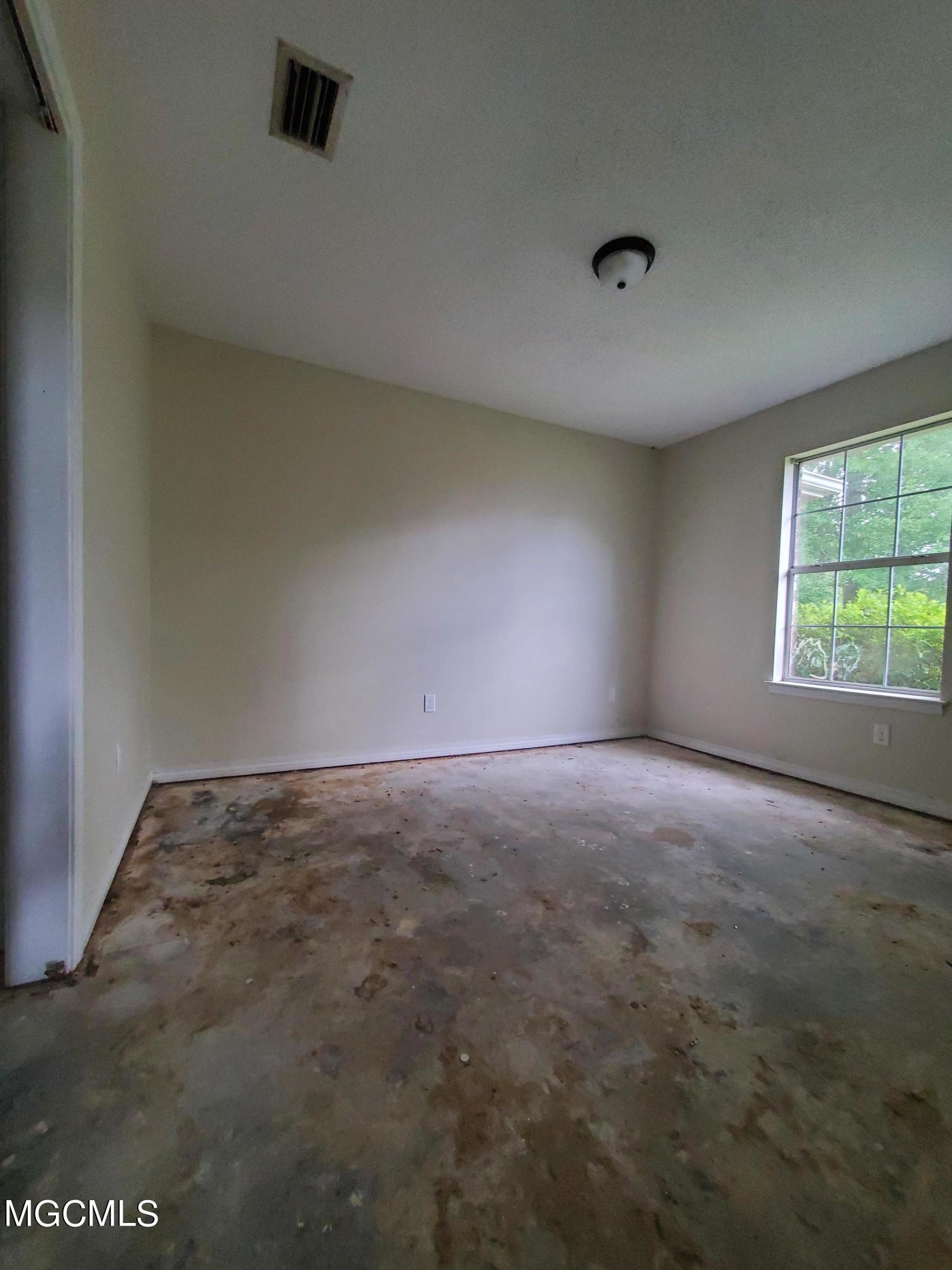 7912 Martin Bluff Road Gautier, MS 39553 - Photo 11 of 14 2 (10)