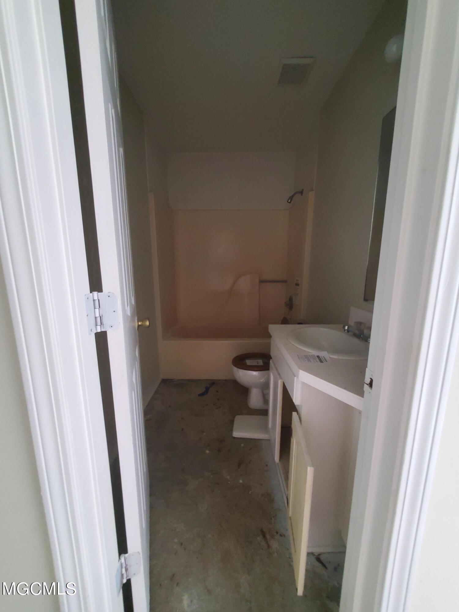 7912 Martin Bluff Road Gautier, MS 39553 - Photo 12 of 14 2 (11)