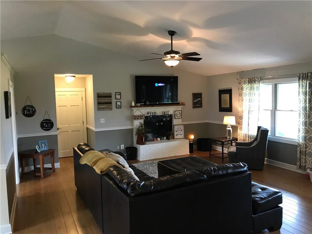21092 Horton Road Sheridan, IN 46069 - Photo 9 of 41 Gallery Image 9