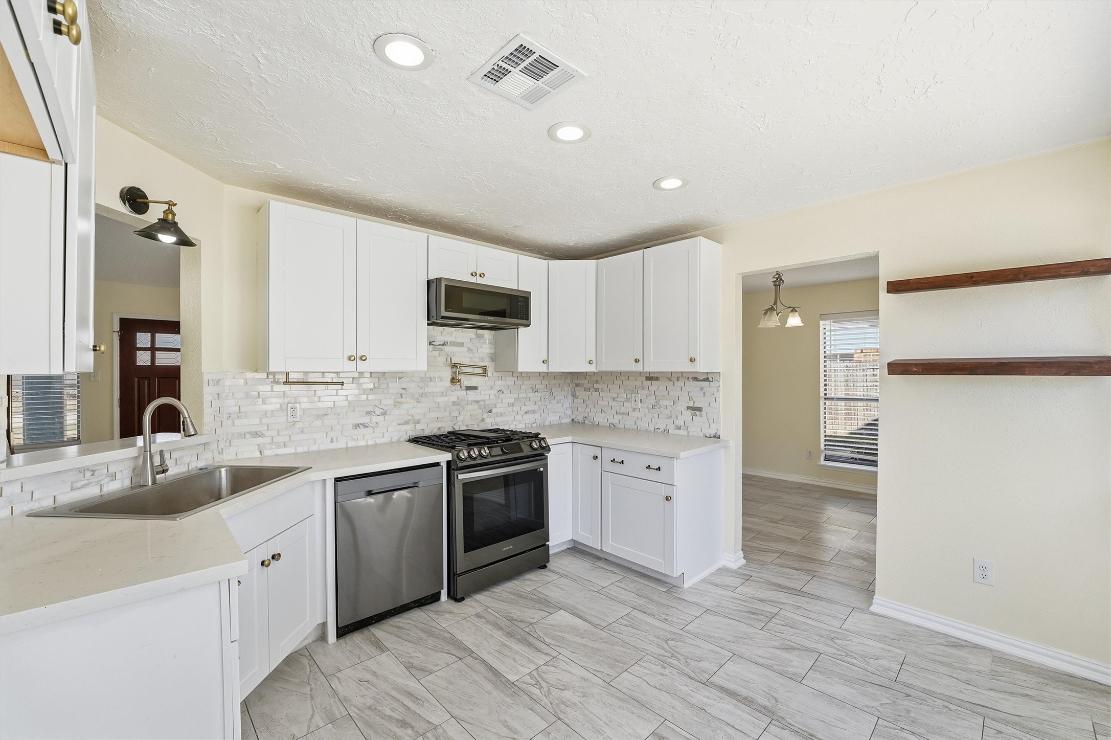 21330 Greenham Drive Spring, TX 77388 - Photo 10 of 30