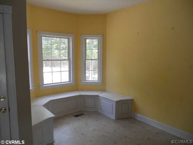 9721 Taylor Road Chesterfield, VA 23838 - Photo 5 of 6 a room with a window