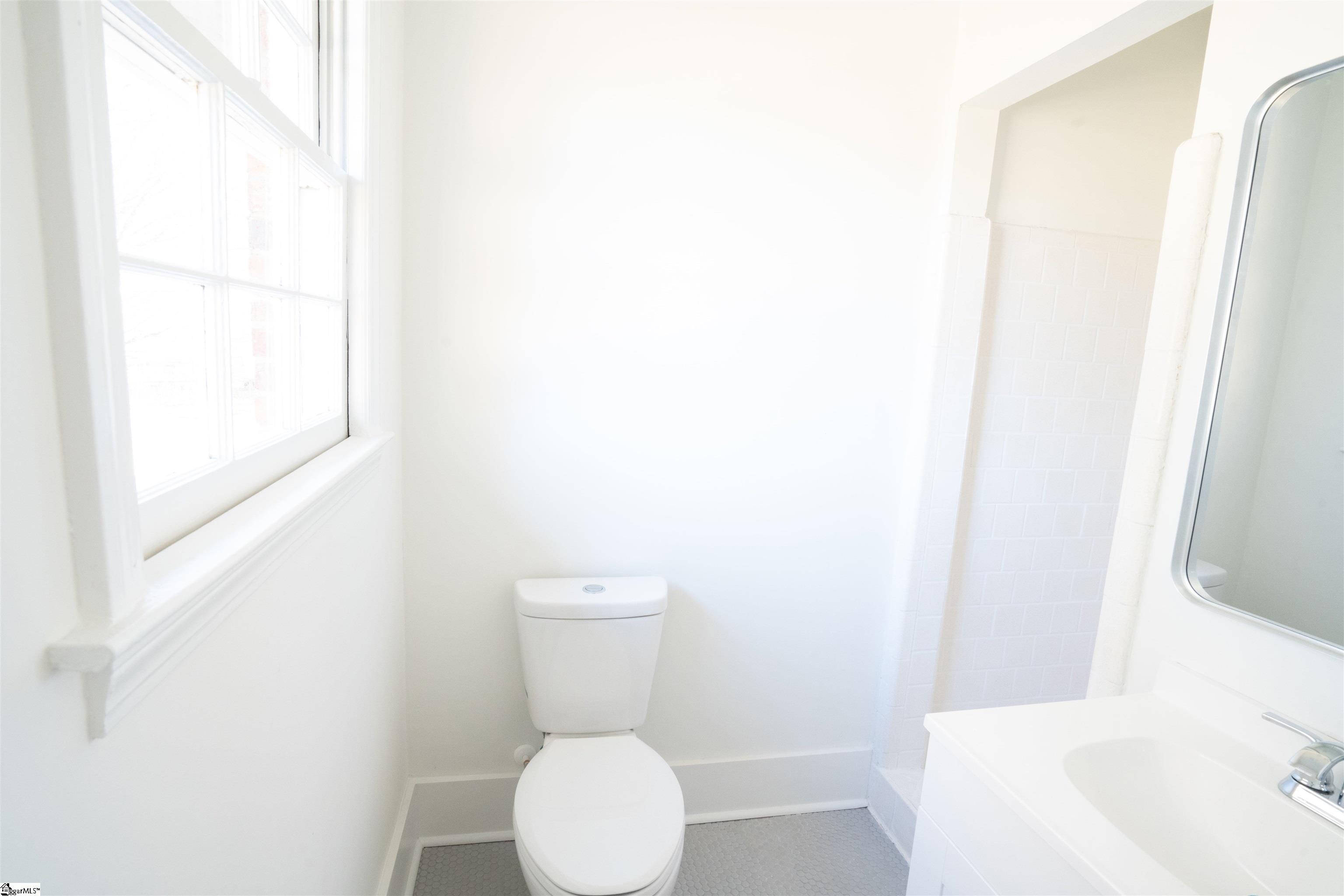 9 State Rd S-23-804 Greenville, SC 29611 - Photo 13 of 20 Gallery Image 13