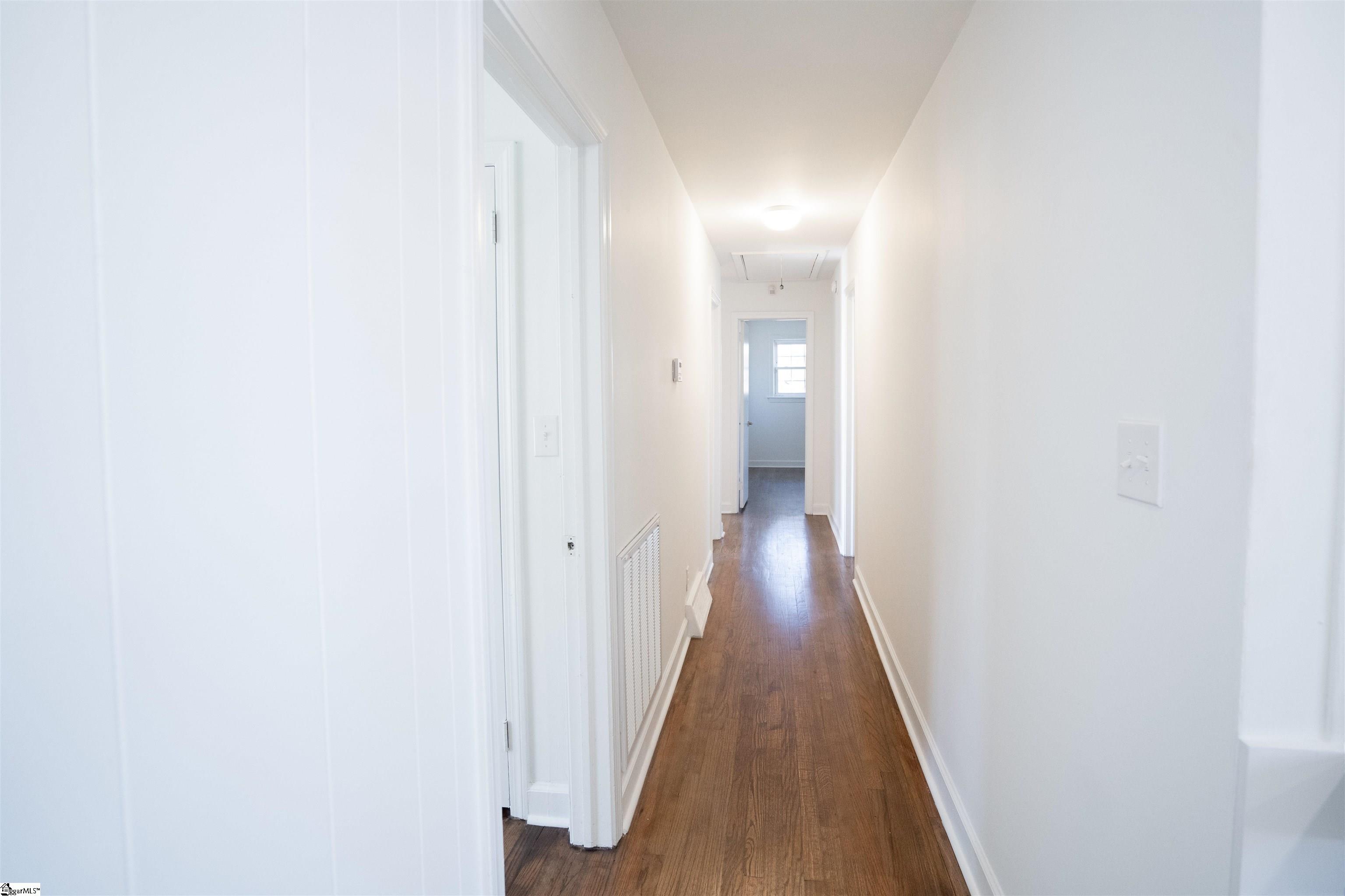 9 State Rd S-23-804 Greenville, SC 29611 - Photo 15 of 20 Gallery Image 15