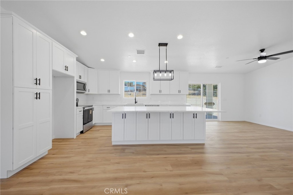 14685 Apple Valley Road Apple Valley, CA 92307 - Photo 5 of 55