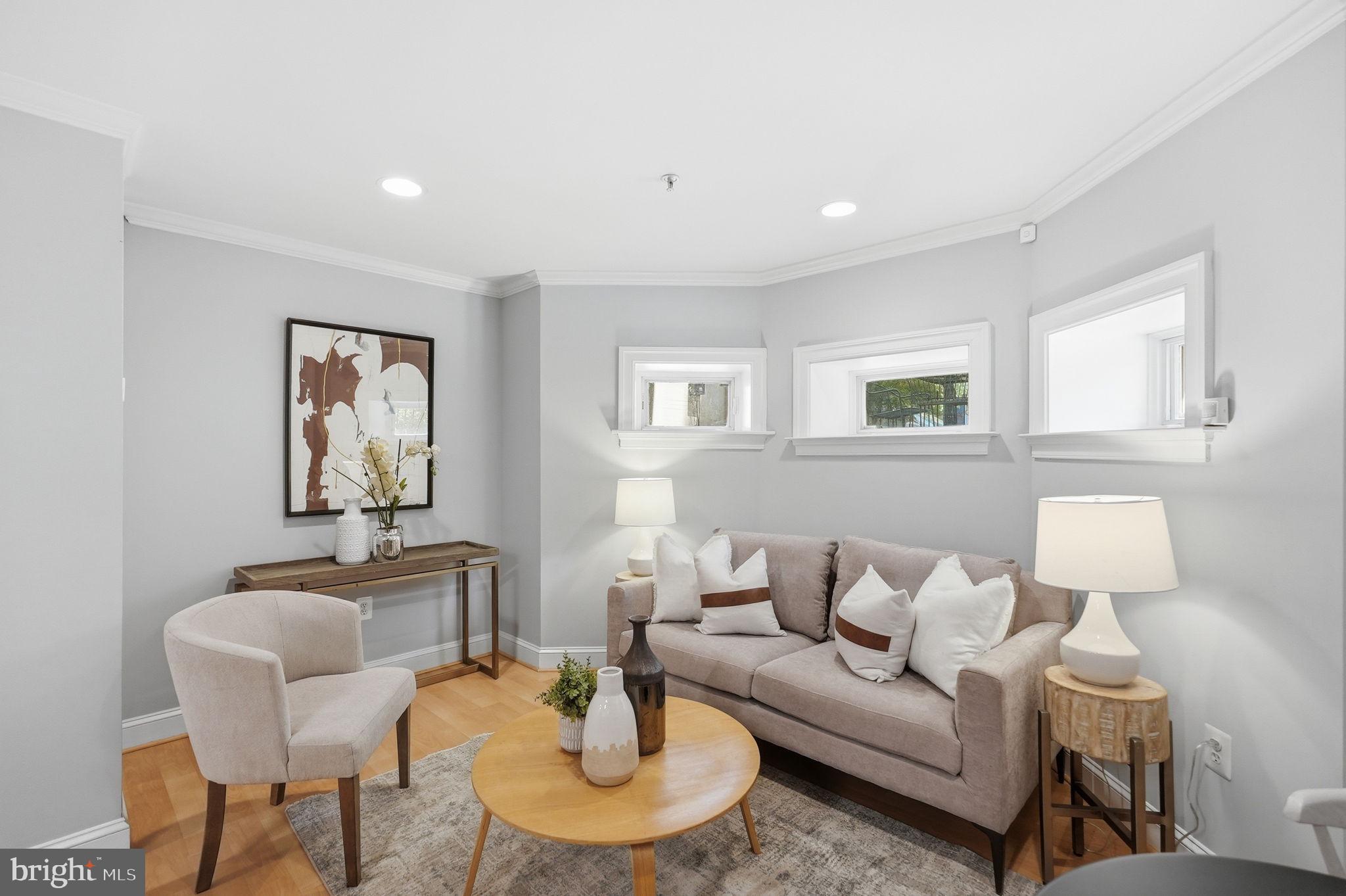 1740 18th Street Northwest, Unit T2 Washington, DC 20009 - Photo 4 of 14 Living Space