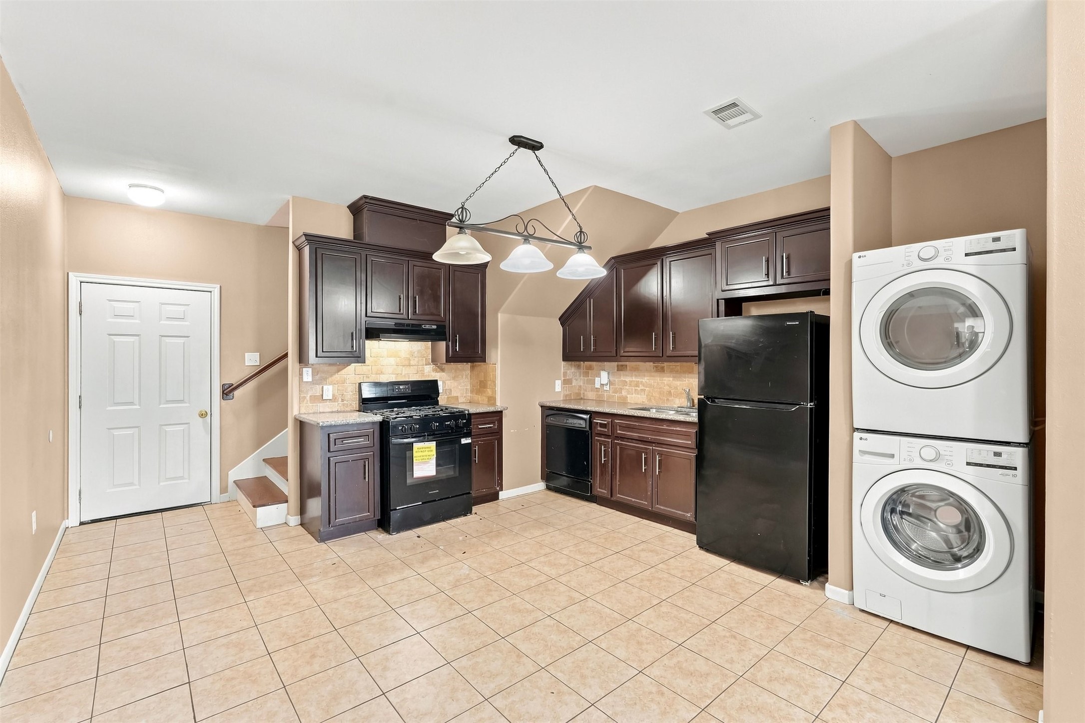 1718 Roxella Street, Unit B Houston, TX 77093 - Photo 8 of 24 Gallery Image 8