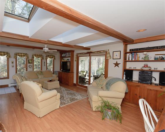 6 Pilgrim Road Hingham, MA 02043 - Photo 8 of 19 Gallery Image 8