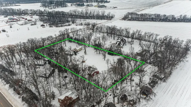 $410,000 | 18928 620th Street, Dodge Center, MN 55927